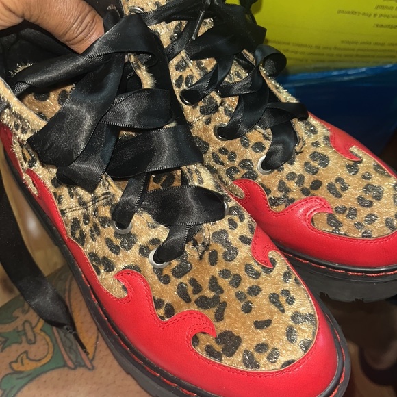 Dolls kills boots size 8 - Picture 4 of 5